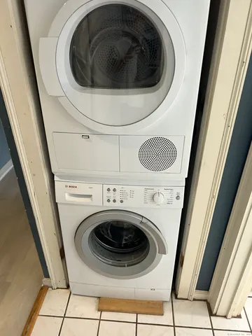 $1,450 | 34 Essex Street, Unit 2F, Hartford, CT 06114