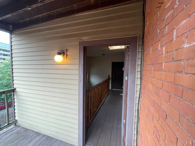 $1,450 | 34 Essex Street, Unit 2F, Hartford, CT 06114