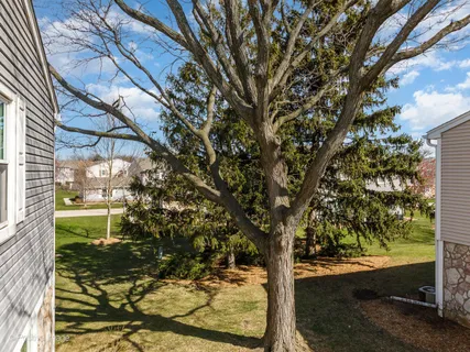 $265,000 | 238 Nantucket Harbor, Schaumburg, IL 60193