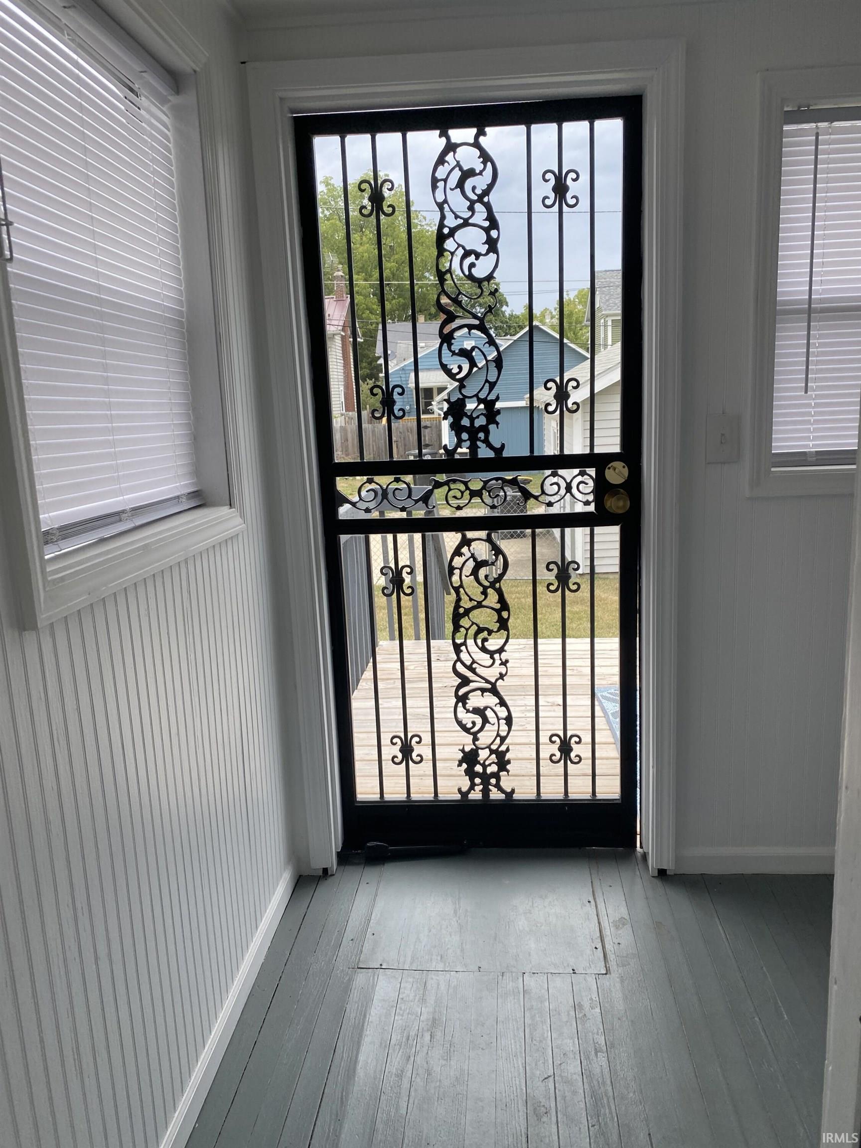 528 Dayton Avenue Fort Wayne, IN 46807 - Photo 25 of 31