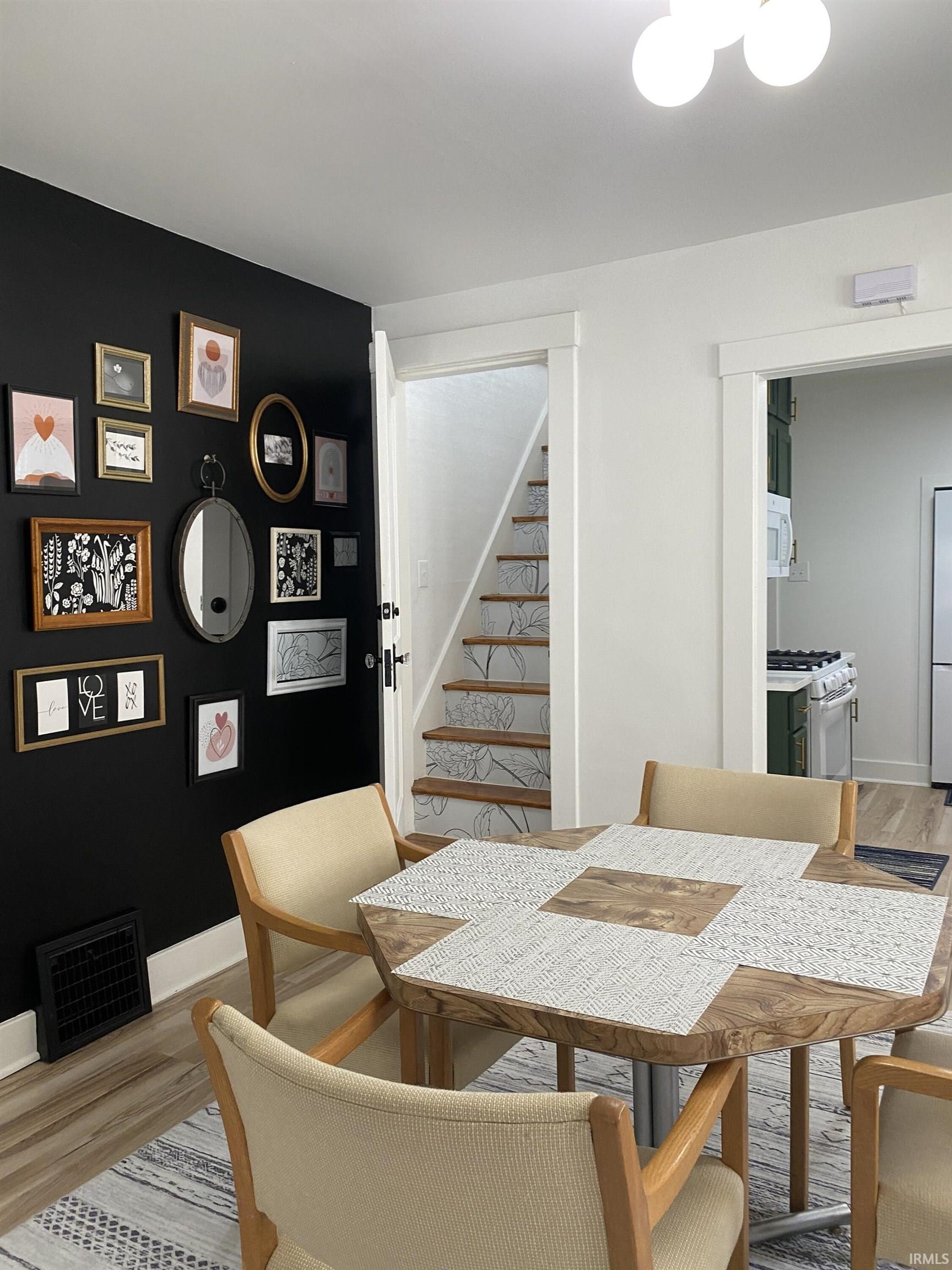 528 Dayton Avenue Fort Wayne, IN 46807 - Photo 9 of 31