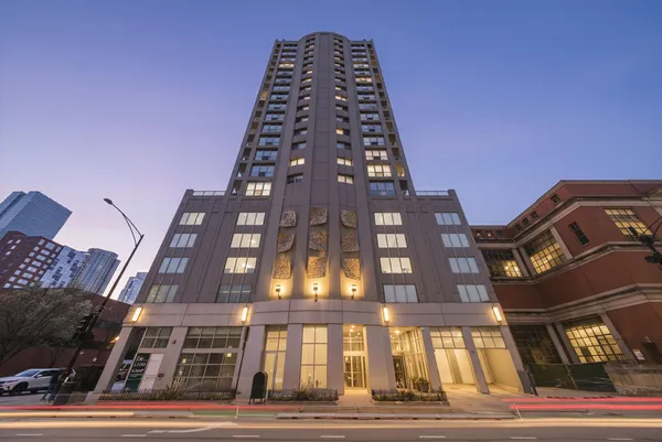 $425,000 | 600 North Dearborn Street, Unit 1512, Chicago, IL 60654