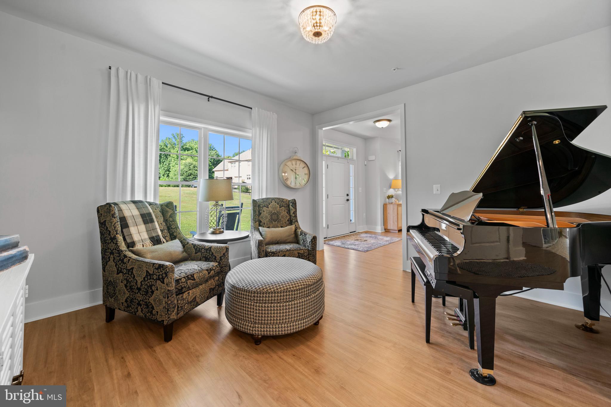 6360 Hollow Way Huntingtown, MD 20639 - Photo 22 of 61 Sitting Room