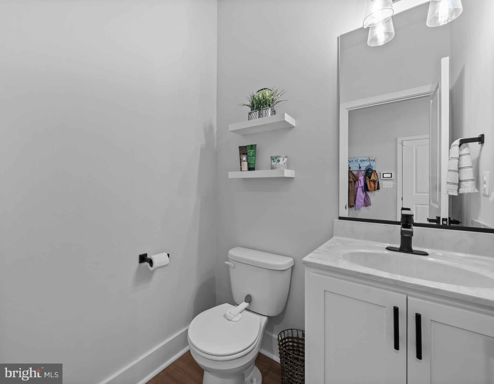6360 Hollow Way Huntingtown, MD 20639 - Photo 26 of 61 Main level Powder Room