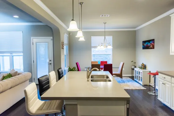 $2,850 | 12304 Terraza Circle, Austin, TX 78726