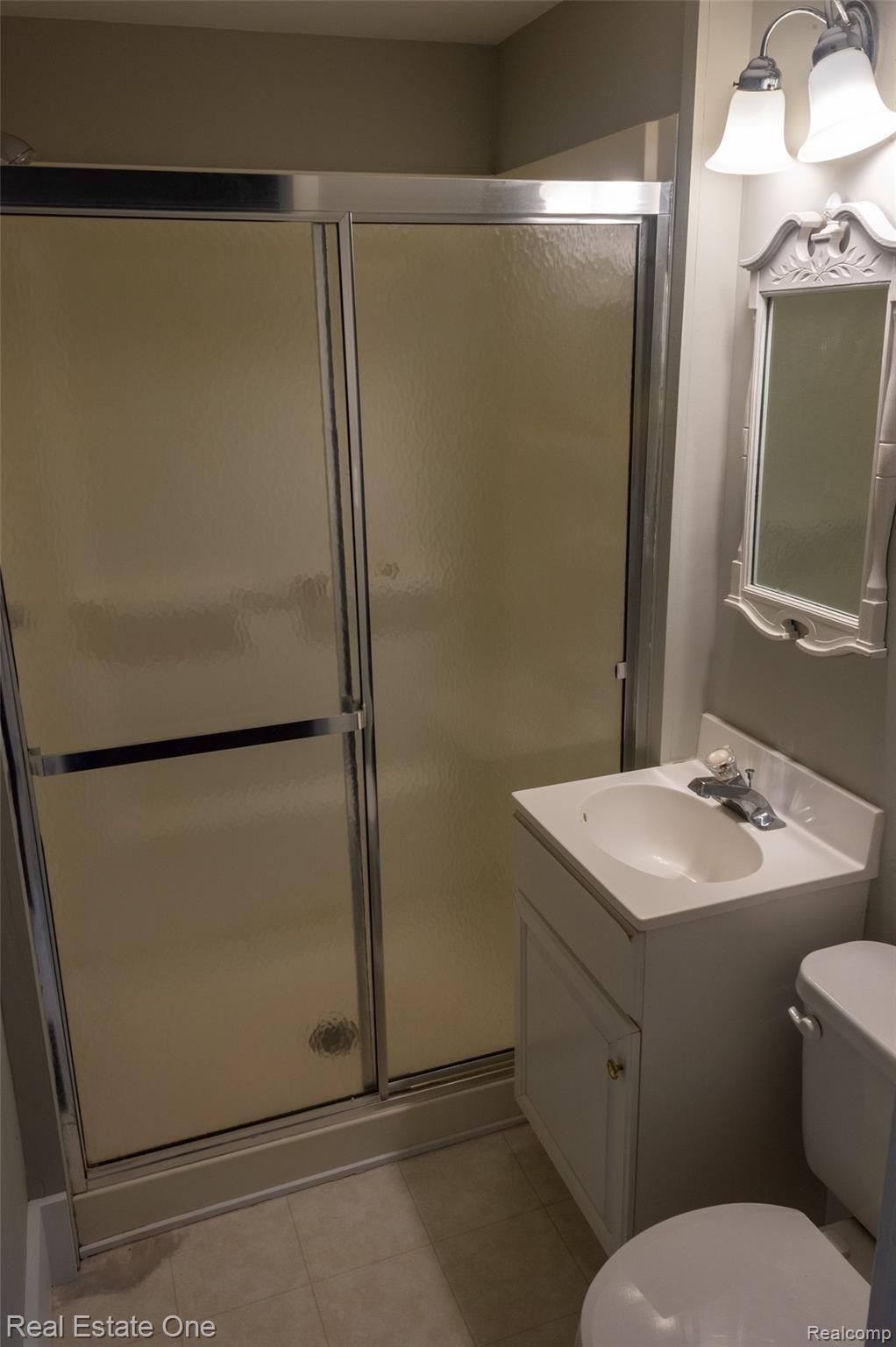 1455 North Searls Road Webberville, MI 48892 - Photo 11 of 35 Master Bathroom