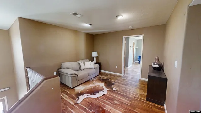 $1,200,000 | 9420 Highway 220, Casper, WY 82604