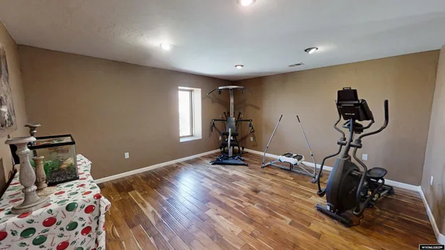 $1,200,000 | 9420 Highway 220, Casper, WY 82604