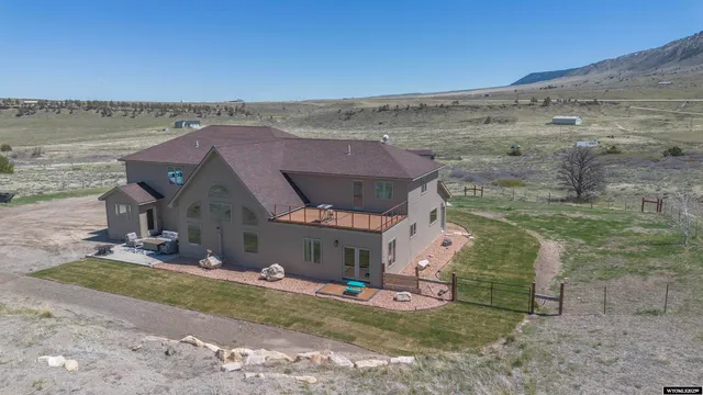 $1,200,000 | 9420 Highway 220, Casper, WY 82604