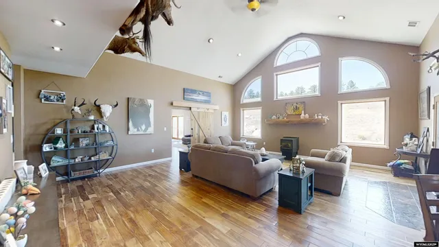 $1,200,000 | 9420 Highway 220, Casper, WY 82604