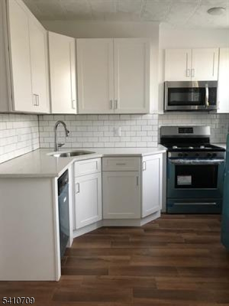 206 2nd Street, Unit 3 Hoboken, NJ 07030 - Photo 5 of 9