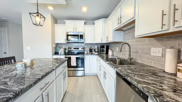 $1,850 | 230 Wexford Way, Clarksville, TN 37042