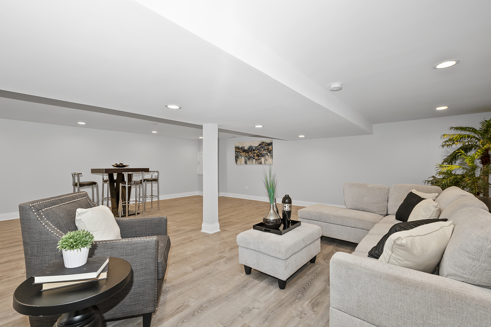 2907 Willow Road Homewood, IL 60430 - Photo 13 of 21 a living room with furniture and white walls