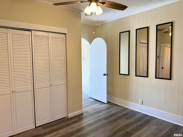 $244,900 | 1103 West Boulevard Street, Unit A & B, Marion, IL 62959