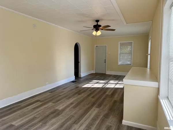 $244,900 | 1103 West Boulevard Street, Unit A & B, Marion, IL 62959