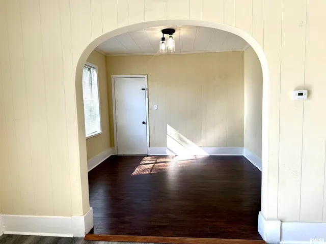a view of an entryway