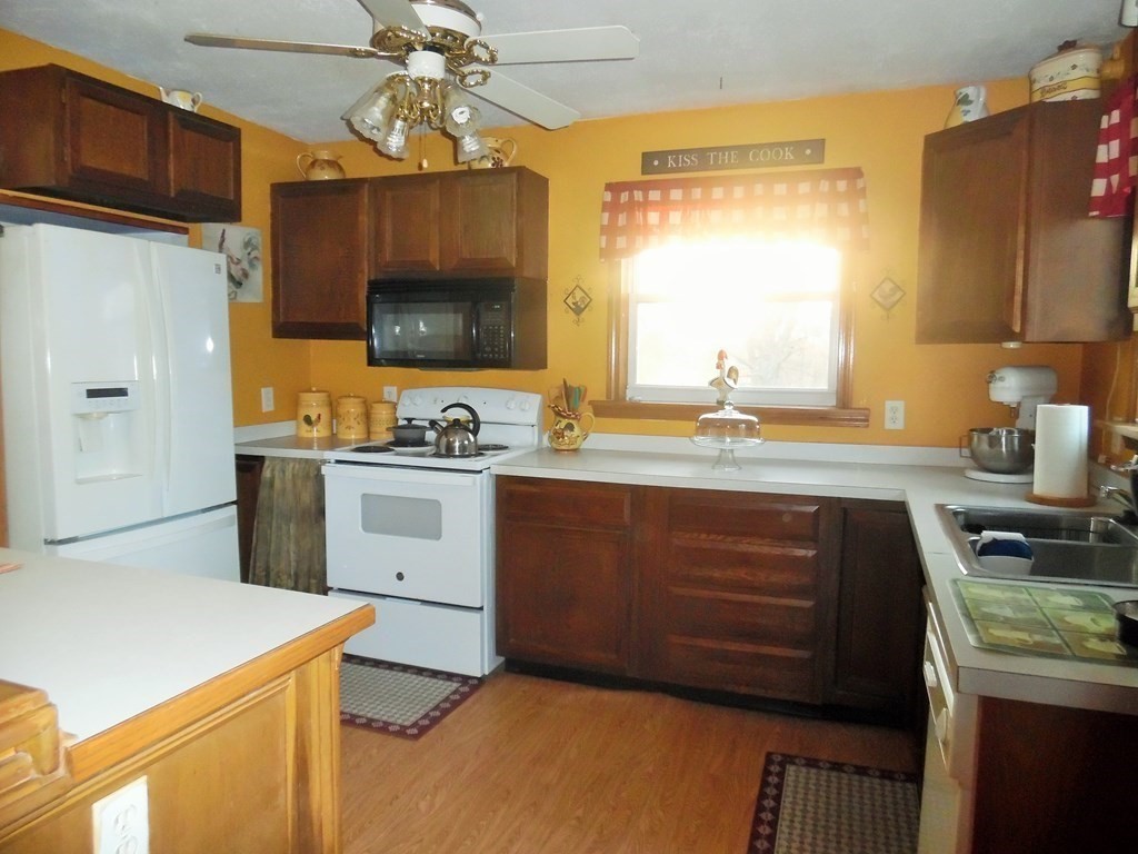 555 Dickinson Street Fall River, MA 02721 - Photo 4 of 11 Gallery Image 4