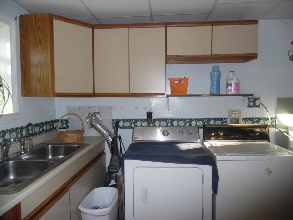 555 Dickinson Street Fall River, MA 02721 - Photo 9 of 11 Gallery Image 9