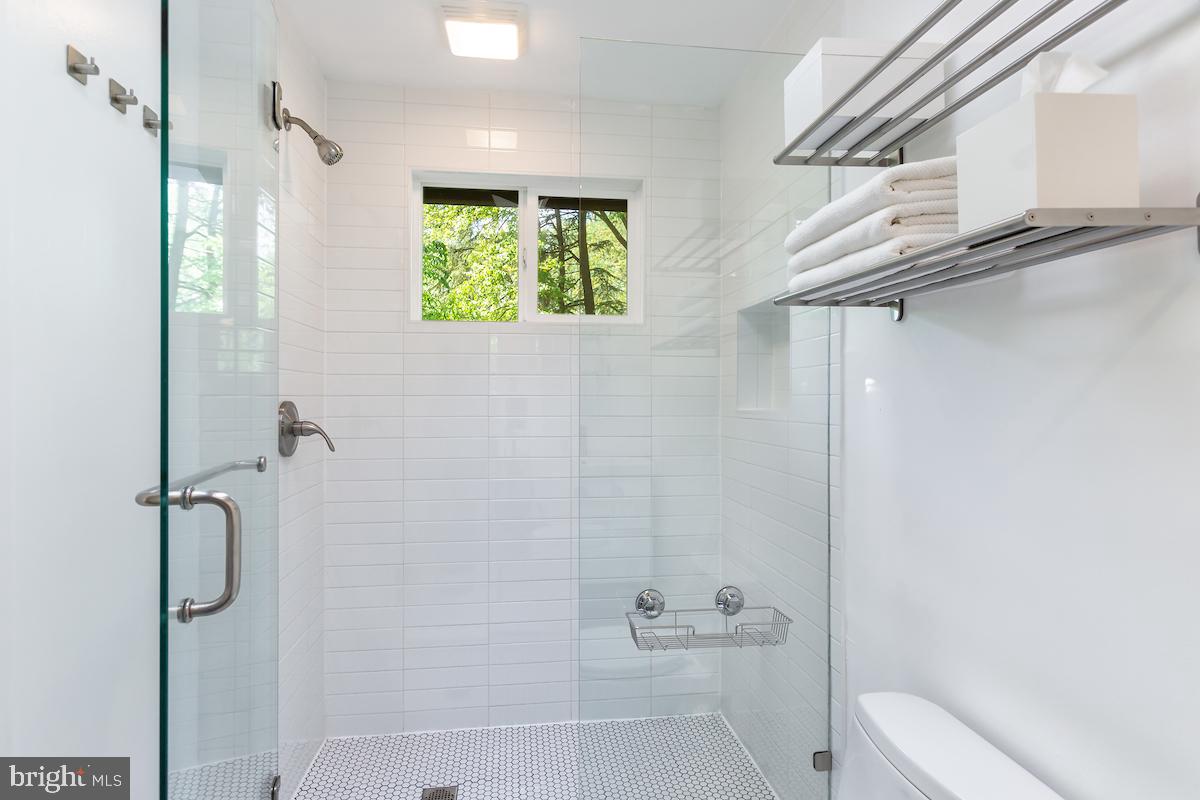 7418 Range Road Alexandria, VA 22306 - Photo 22 of 50 Gallery Image 22