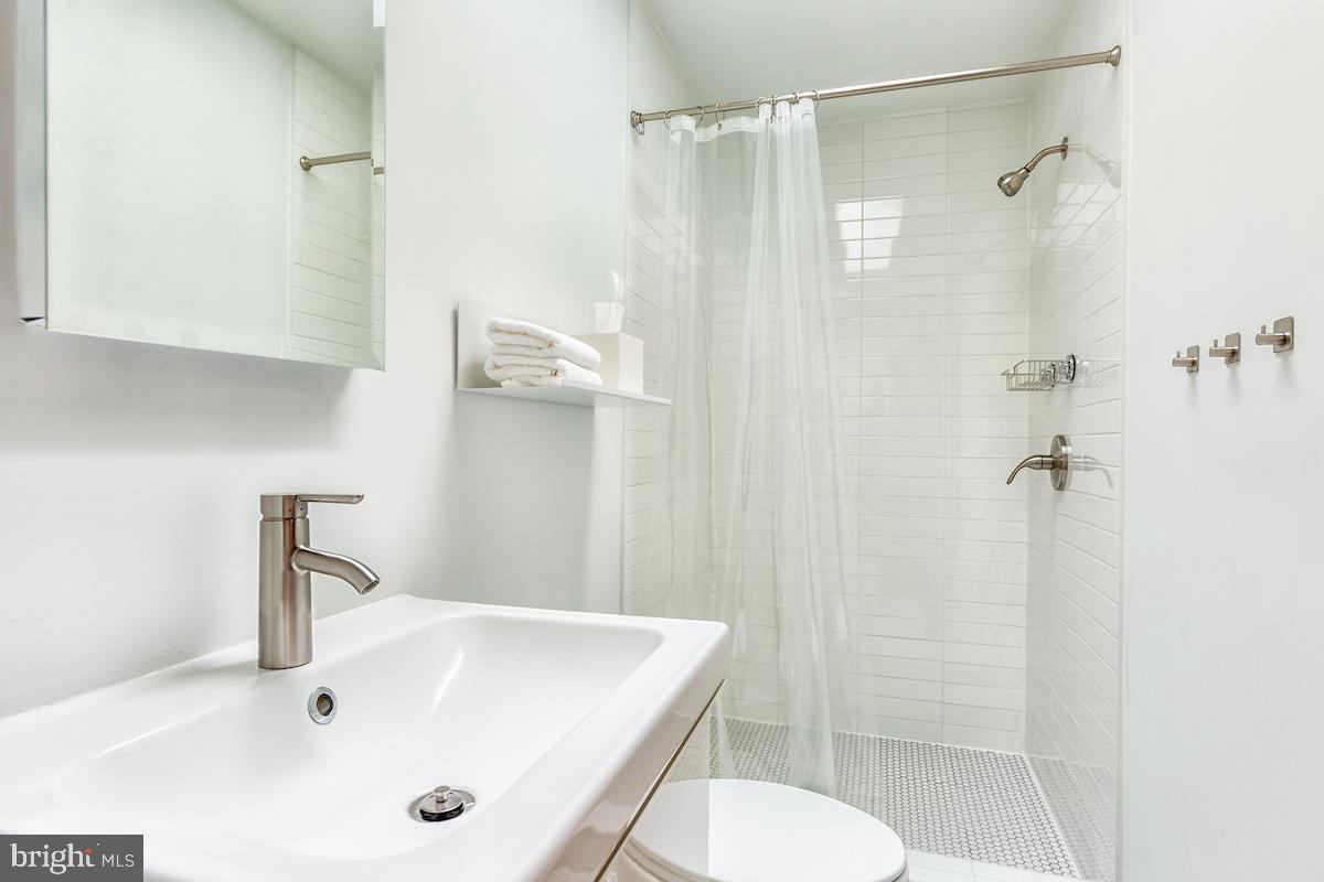 7418 Range Road Alexandria, VA 22306 - Photo 25 of 50 Gallery Image 25