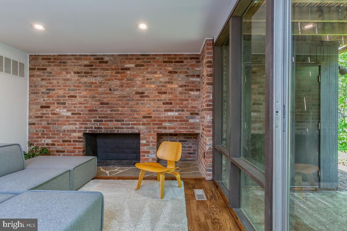 7418 Range Road Alexandria, VA 22306 - Photo 35 of 50 Gallery Image 35