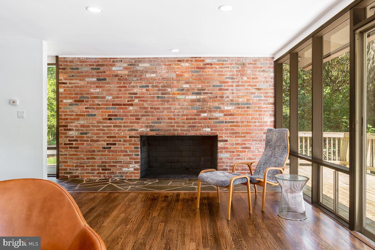 7418 Range Road Alexandria, VA 22306 - Photo 9 of 50 Gallery Image 9