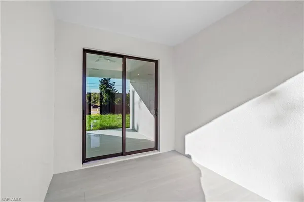 $2,600 | 2064 55th Terrace Southwest, Naples, FL 34116