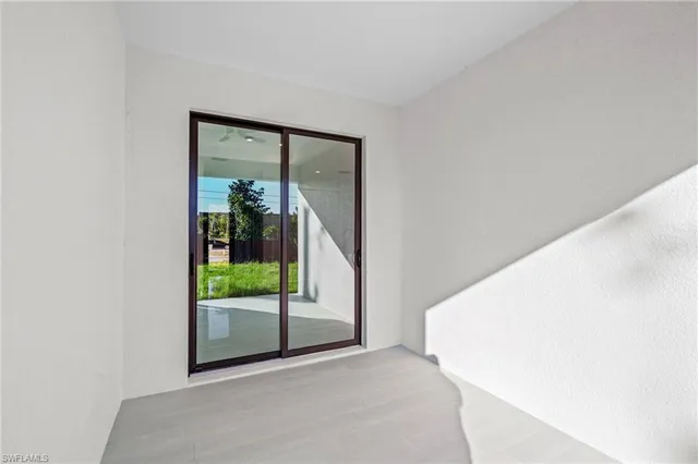 $2,850 | 2064 55th Terrace Southwest, Naples, FL 34116