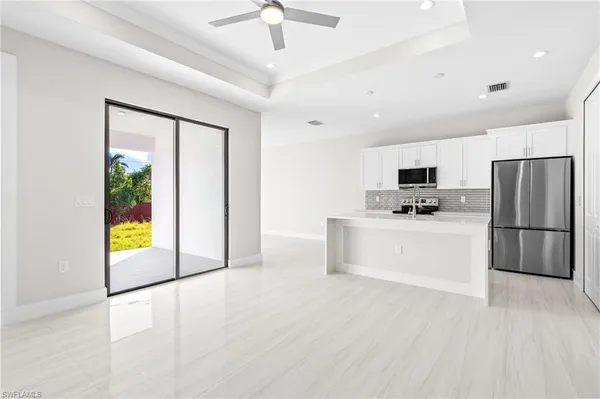 $2,600 | 2064 55th Terrace Southwest, Naples, FL 34116