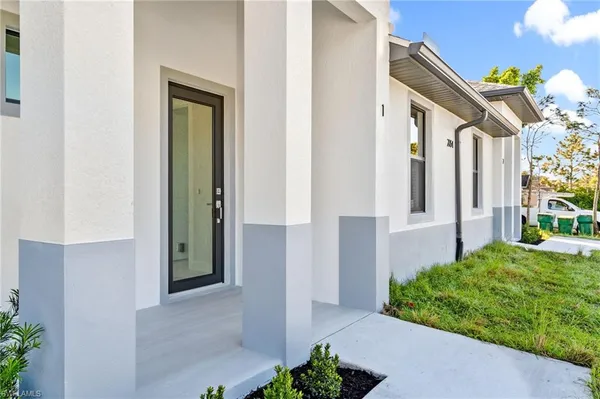 $2,600 | 2064 55th Terrace Southwest, Naples, FL 34116