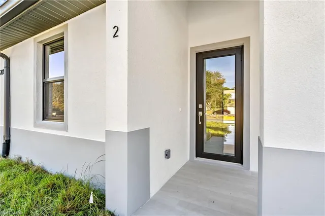 $2,850 | 2064 55th Terrace Southwest, Naples, FL 34116