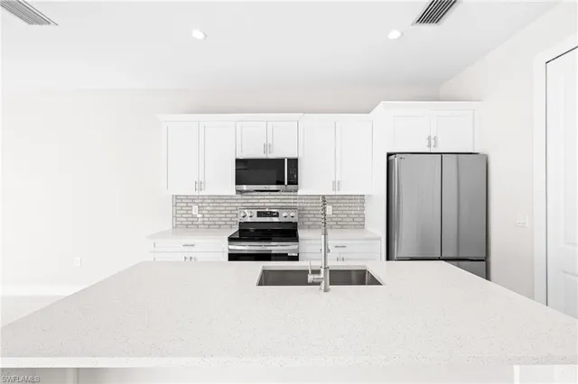 $2,850 | 2064 55th Terrace Southwest, Naples, FL 34116