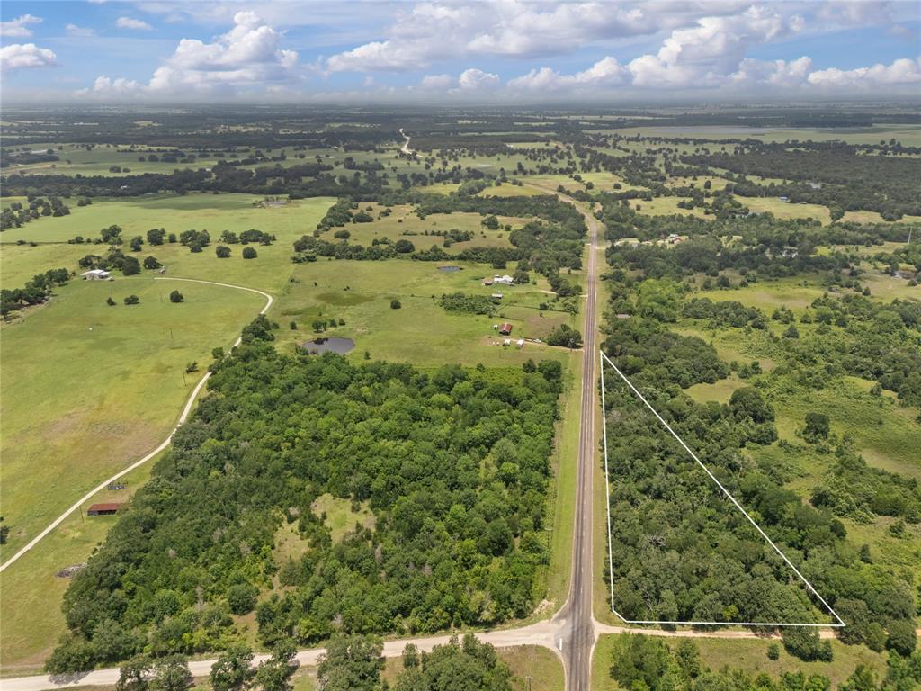 2027 Rd Lott Tx 76656 Road Lott, TX 76656 - Photo 2 of 6
