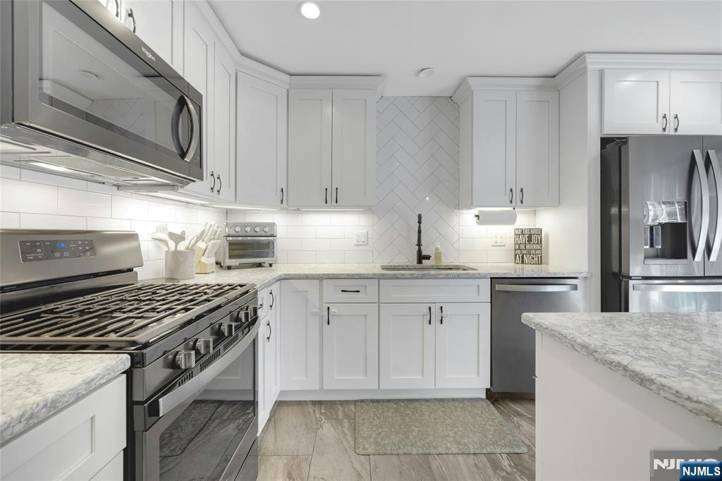 1503 Cornwall Road Mahwah, NJ 07430 - Photo 12 of 34 Gallery Image 12