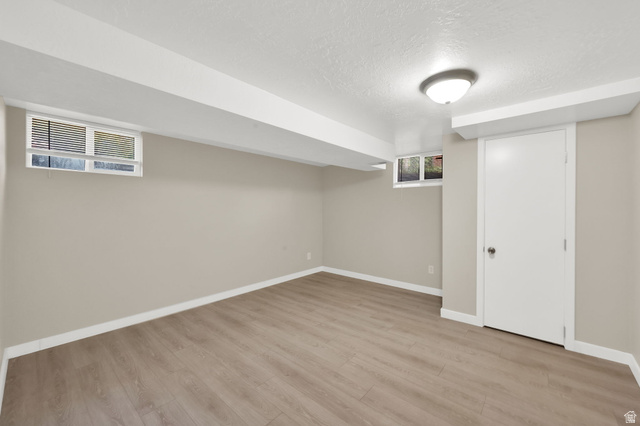 565 East 400 South Clearfield, UT 84015 - Photo 13 of 23