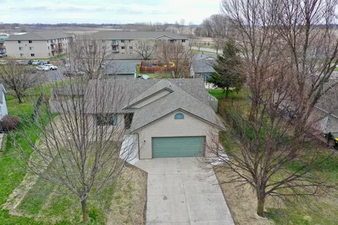 $295,000 | 1811 13th Street Southeast, Willmar, MN 56201