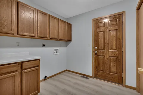 $295,000 | 1811 13th Street Southeast, Willmar, MN 56201