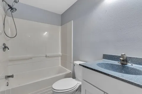 $295,000 | 1811 13th Street Southeast, Willmar, MN 56201
