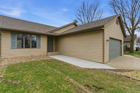 $295,000 | 1811 13th Street Southeast, Willmar, MN 56201