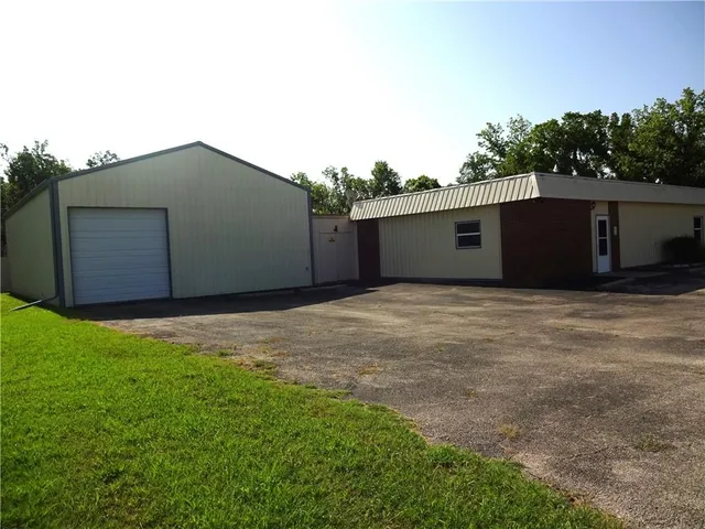 $130,000 | 832 South 19th Street, Independence, KS 67301