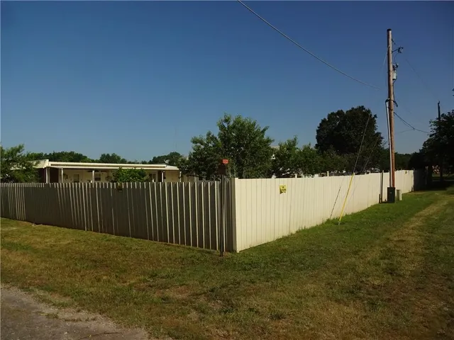 $130,000 | 832 South 19th Street, Independence, KS 67301