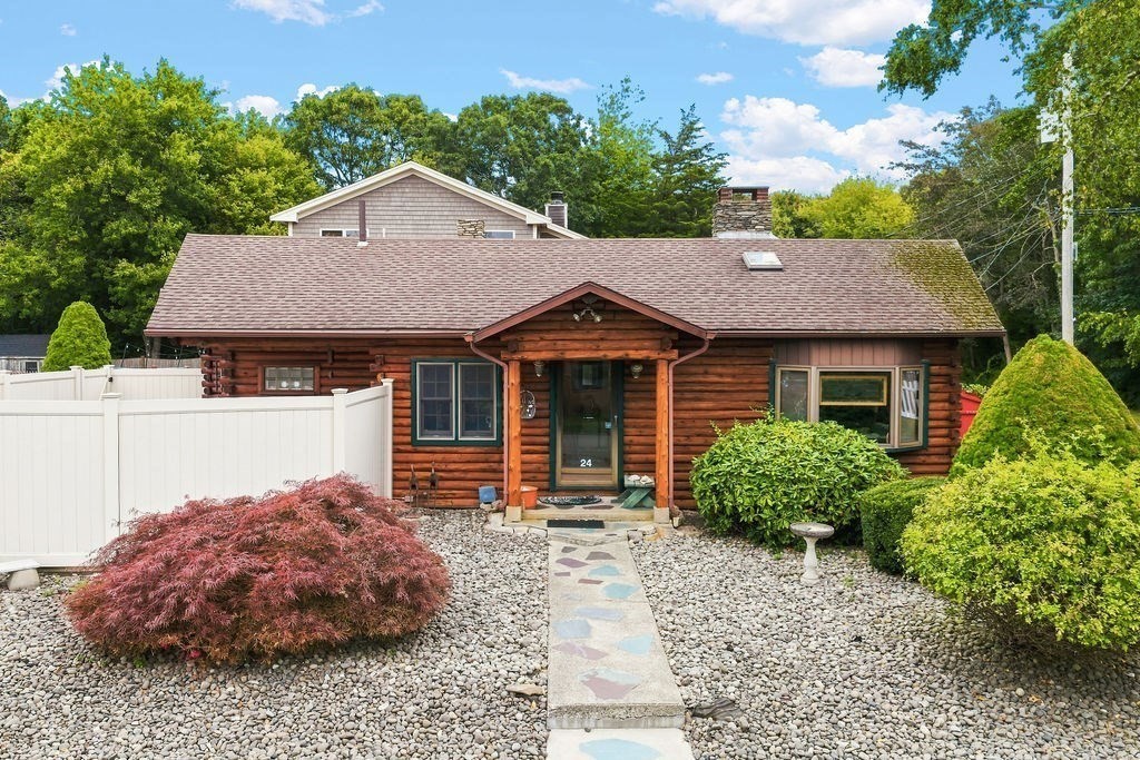 24 Fisherman Road Fairhaven, MA 02719 - Photo 1 of 29 Gallery Image 1