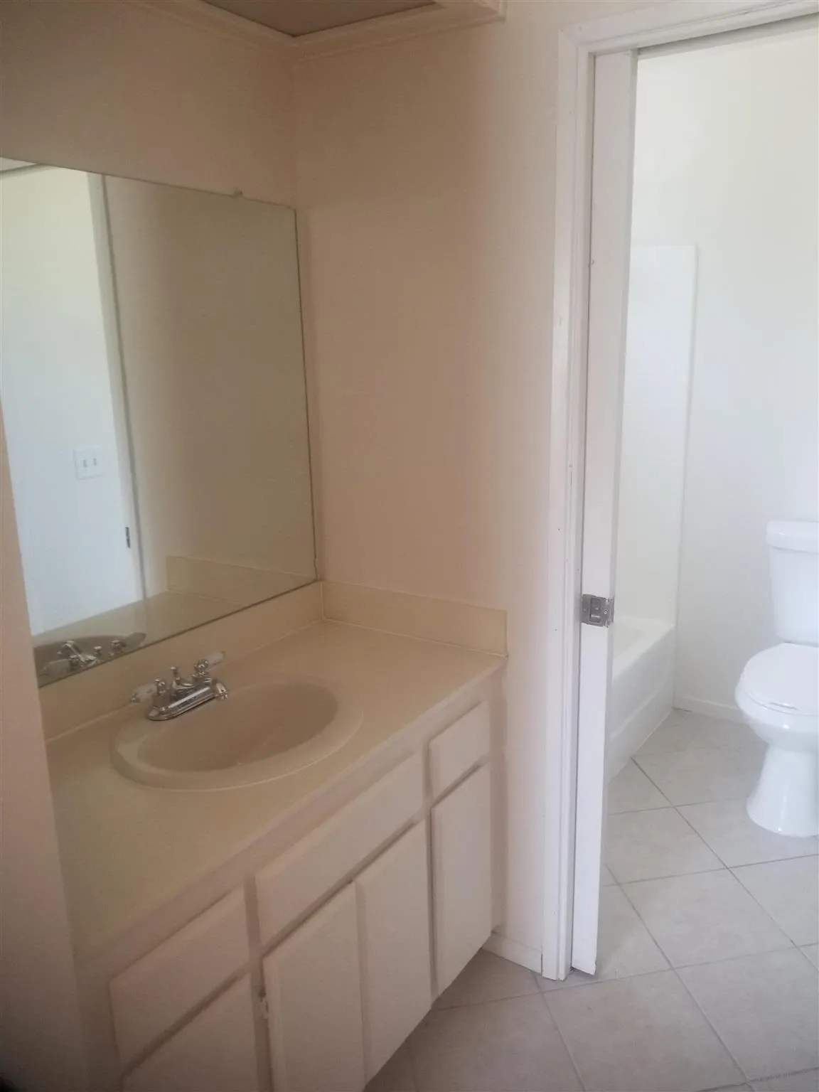 701 Brookstone Road, Unit 103 Chula Vista, CA 91913 - Photo 9 of 16 Gallery Image 9