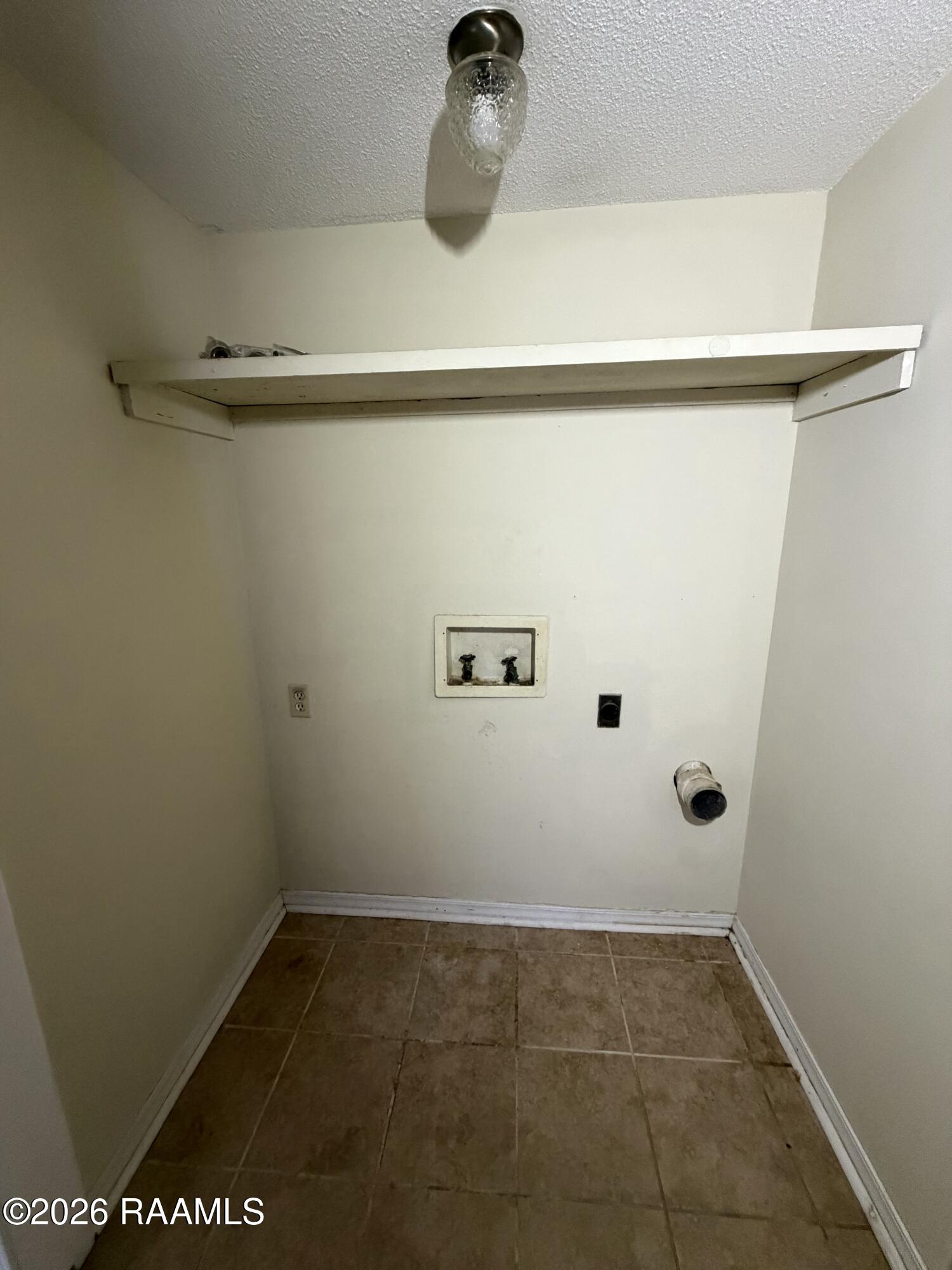 120 Hummingbird Lane, Unit AD Lafayette, LA 70506 - Photo 3 of 8 IMG_20260213_105717