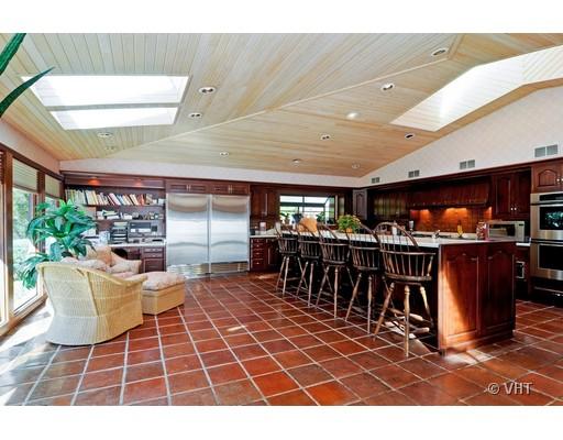 2290 Cedar Court Northbrook, IL 60062 - Photo 4 of 10