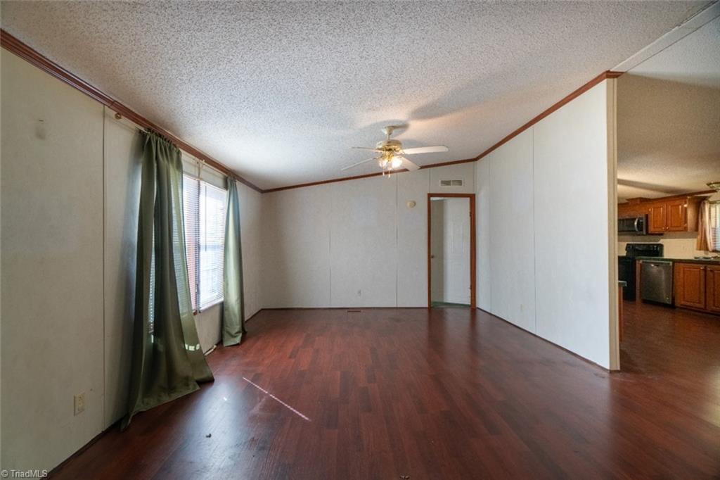 4340 Rone Road Burlington, NC 27217 - Photo 13 of 42 Gallery Image 13