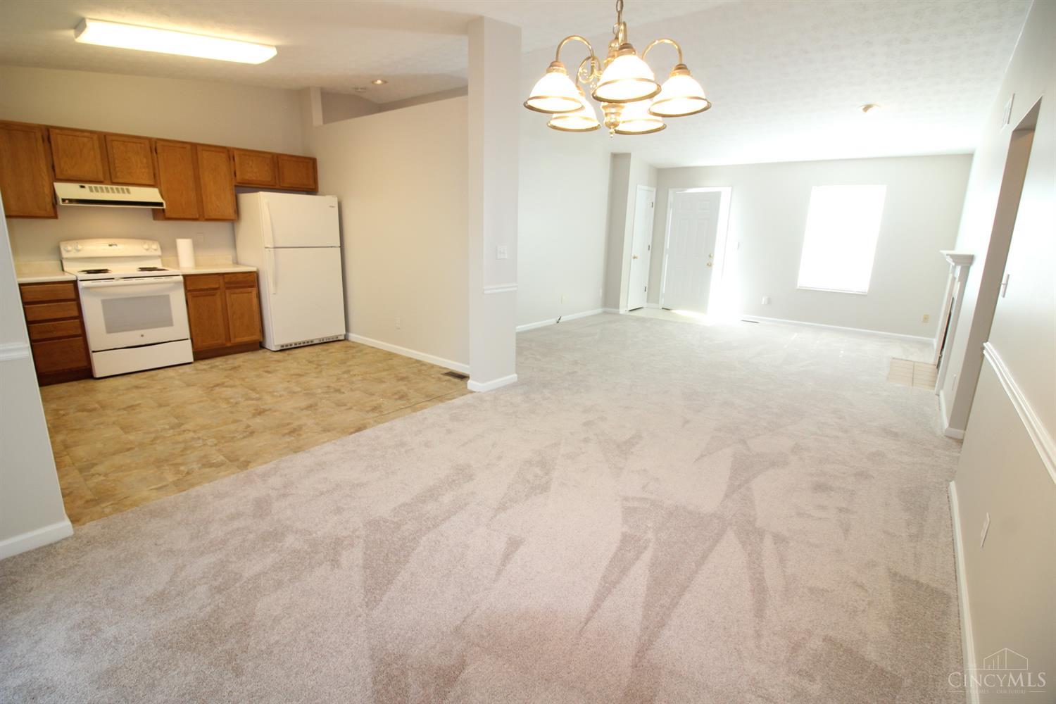 213 Deershadow Road Maineville, OH 45039 - Photo 6 of 13 Gallery Image 6