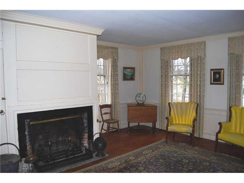 676 Sheepscot Road Newcastle, ME 04553 - Photo 7 of 35 Living Room.
