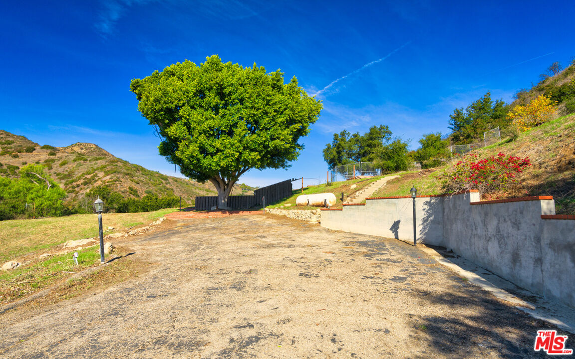 3450 Decker Road Malibu, CA 90265 - Photo 12 of 21 a view of a backyard