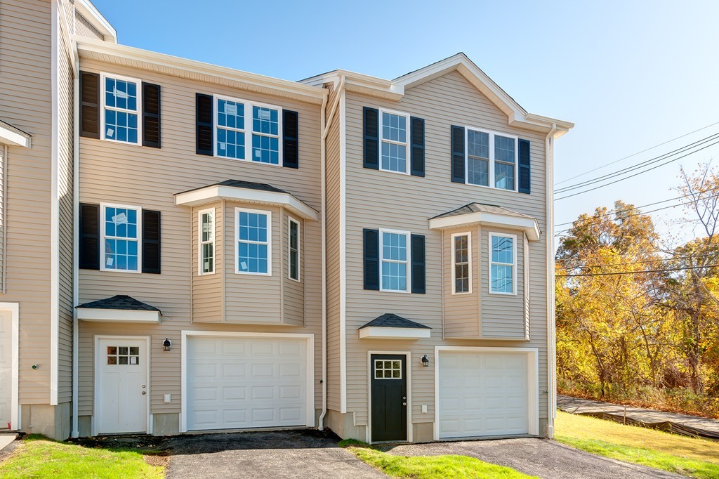 72 Upland Street, Unit D Worcester, MA 01607 - Photo 1 of 14 Gallery Image 1
